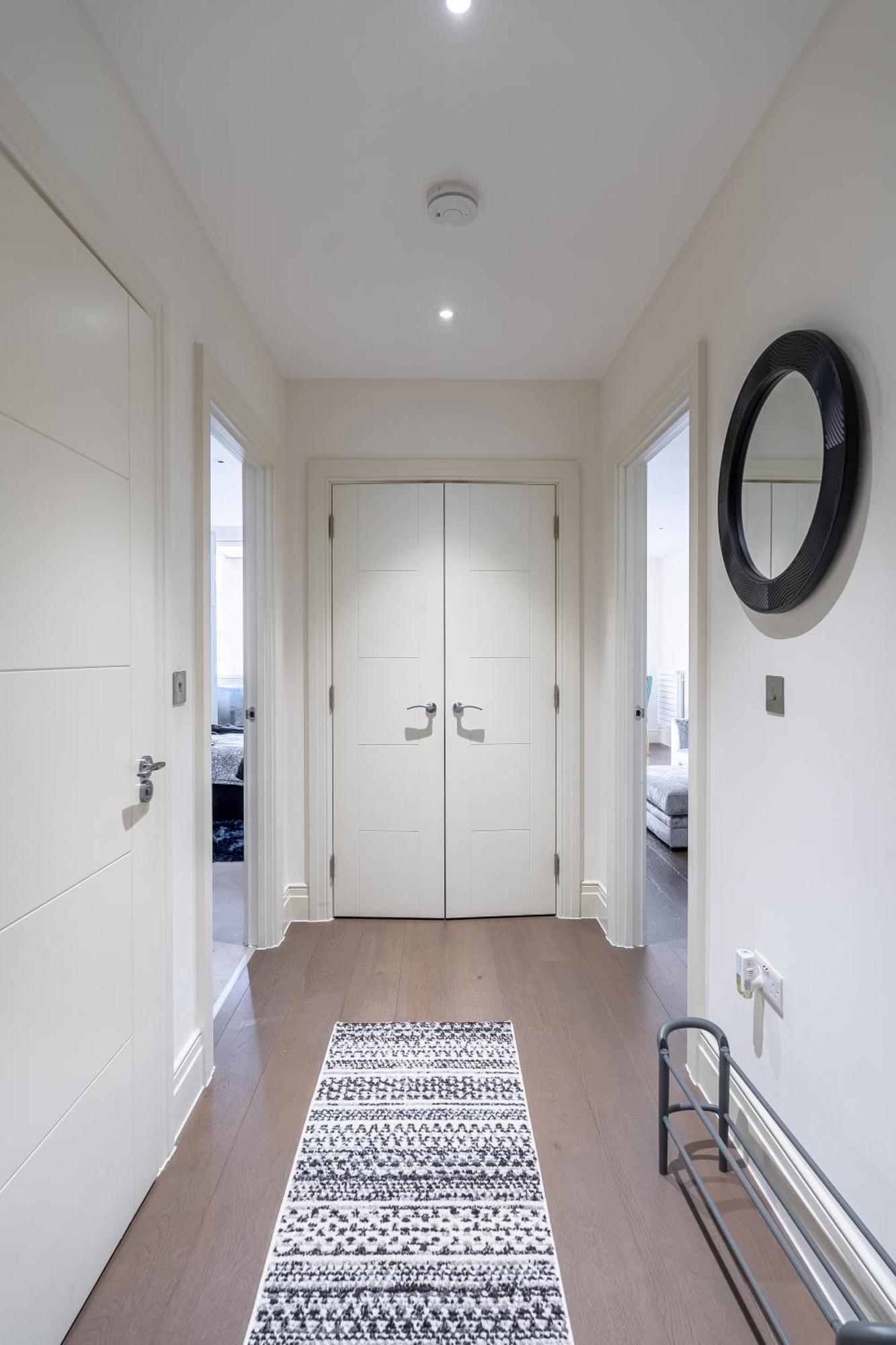 Modern & Cosy Flat In Kingston