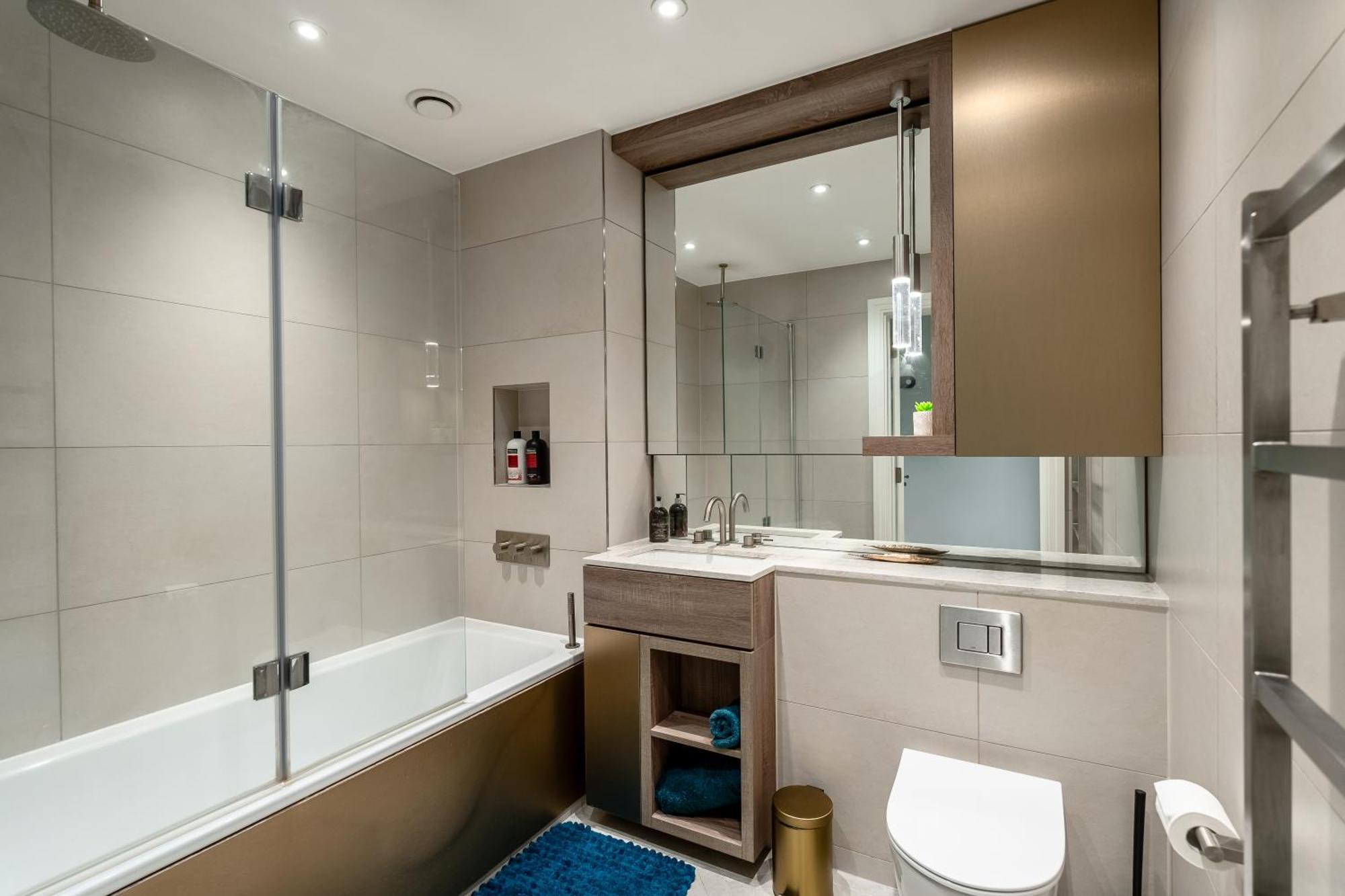 Modern & Cosy Flat In Kingston